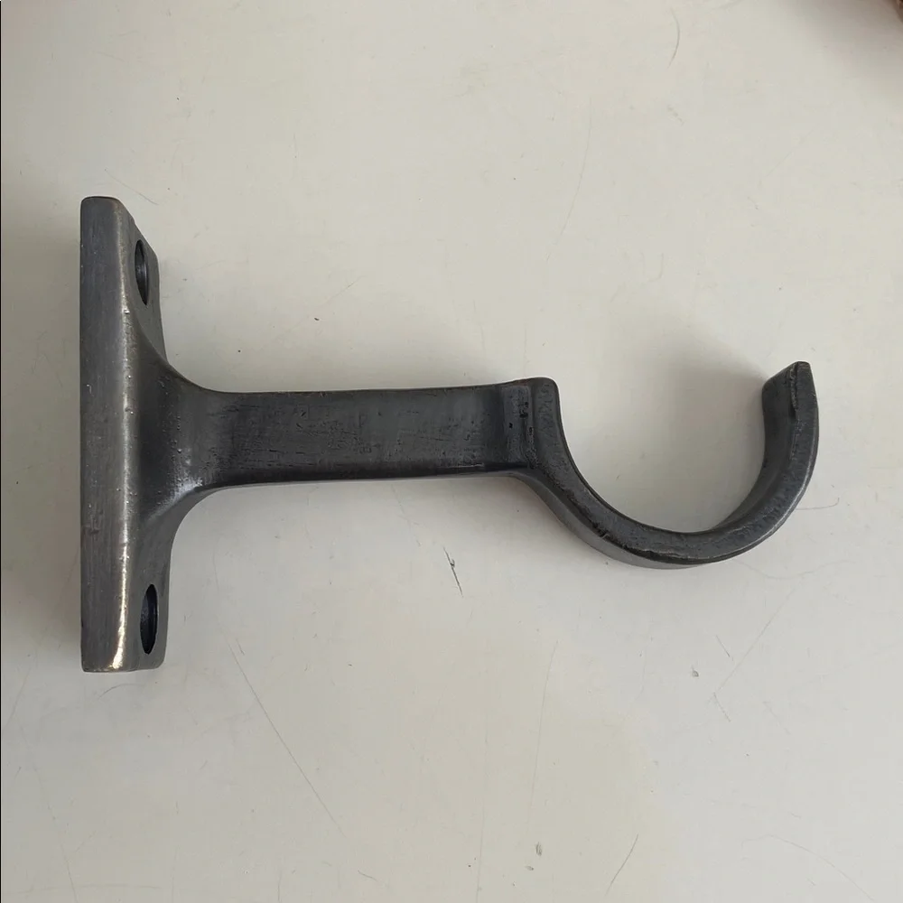 Restoration Hardware RH Chestnut Large Center Bracket for 1 1/4